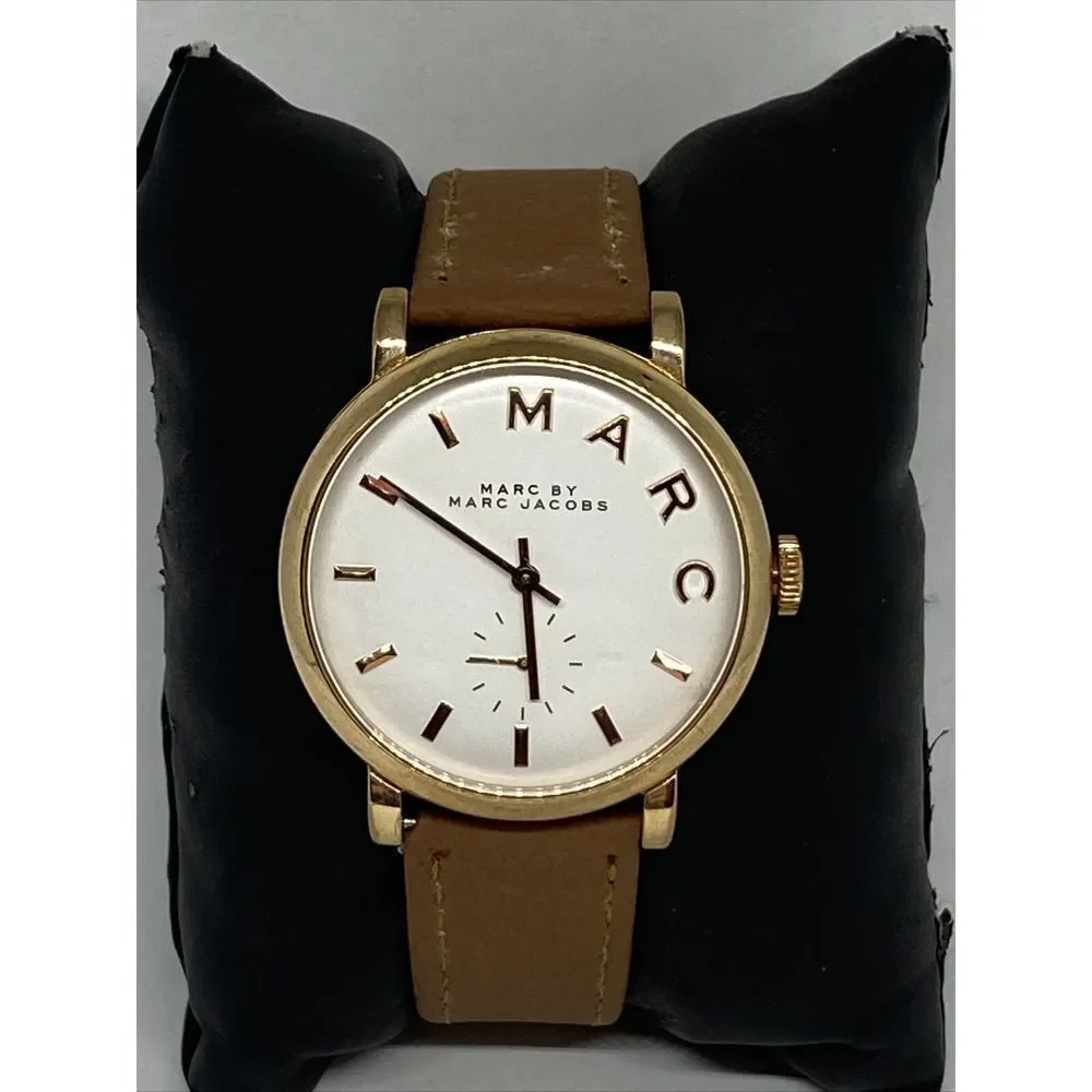 Marc By Marc Jacobs MBM3244 Womens Brown Leather Analog Dial Quartz Watch WFH103